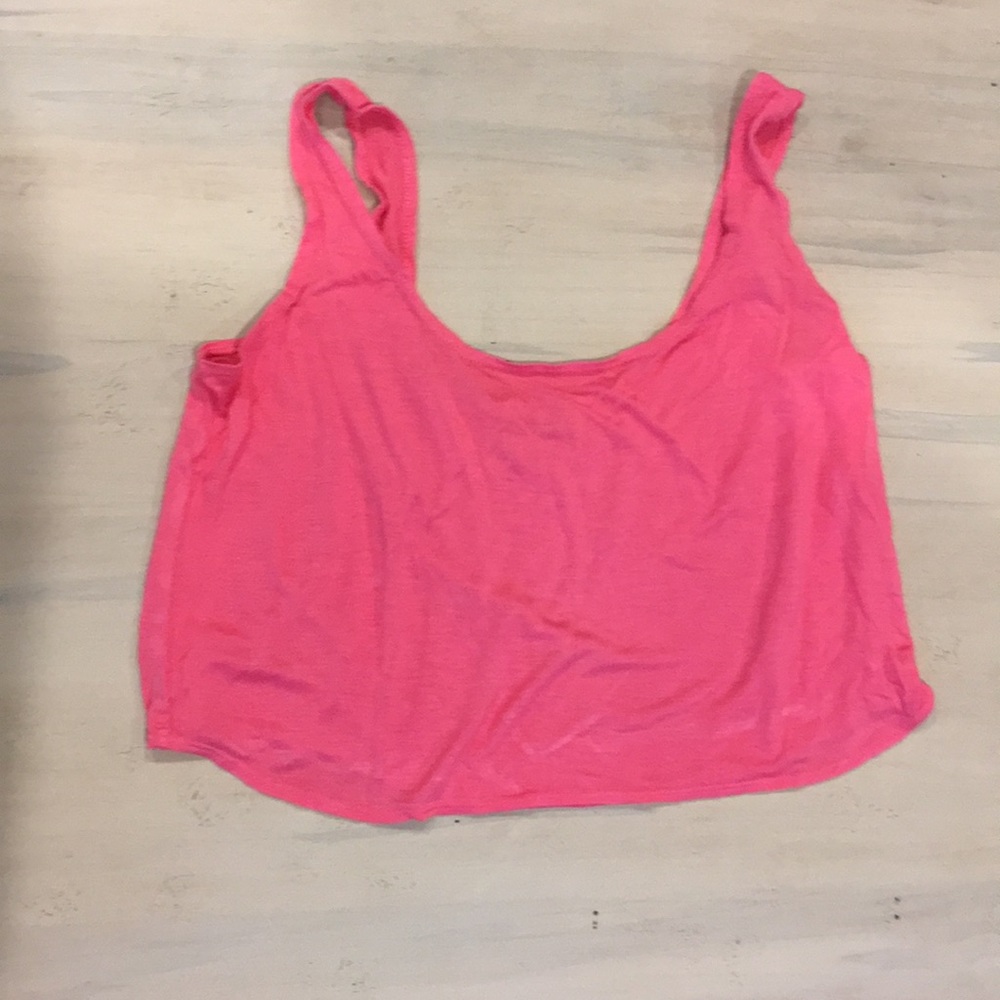 Crop top.